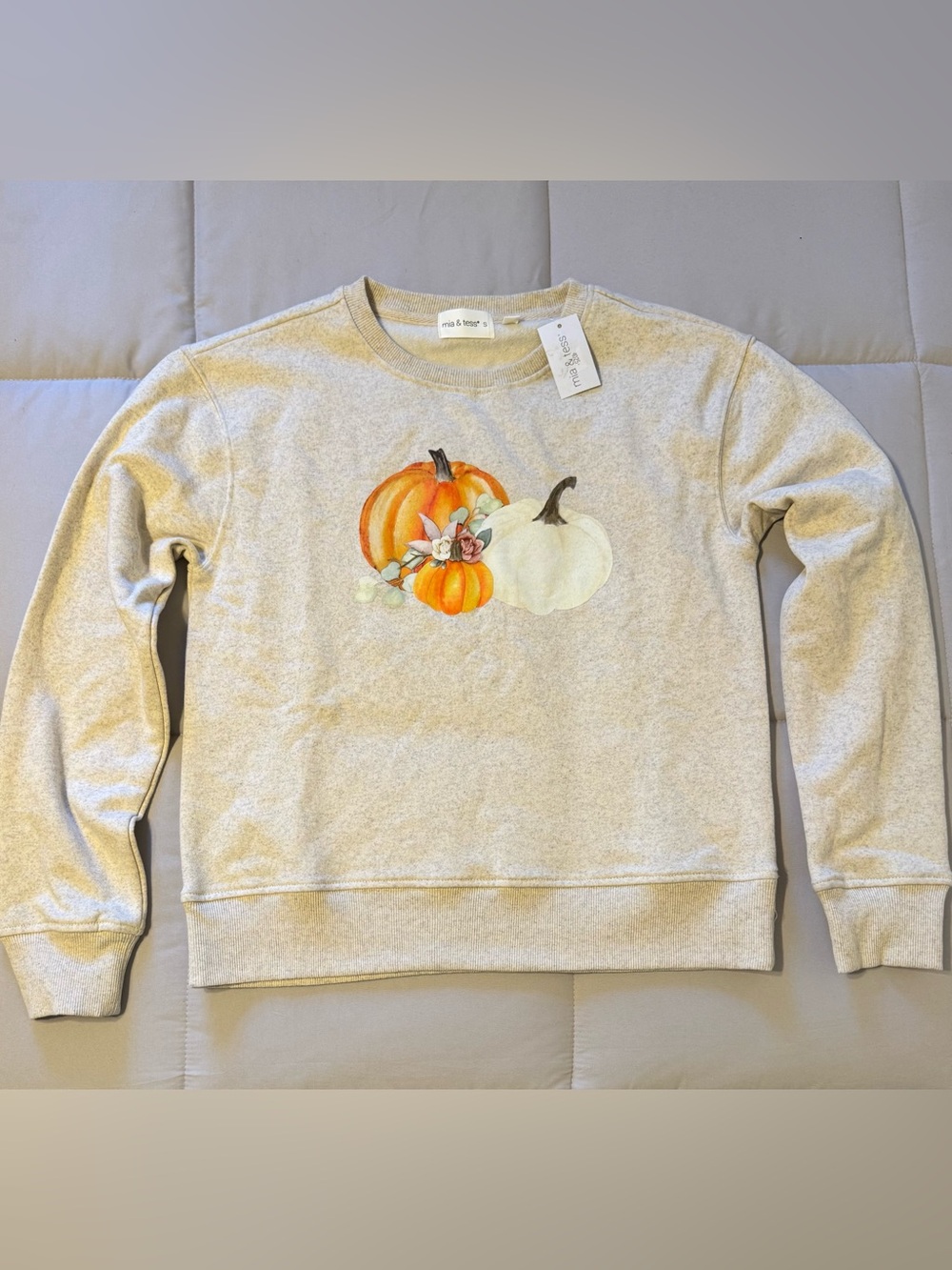 mia & tess Cream Pumpkin Graphic Crew Sweatshirt